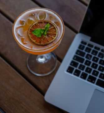 Comidas Saludables para Llevar al Trabajo: 8 Tuppers Fáciles y Equilibrados