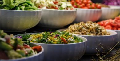 Ensaladas Completas que Sacian de Verdad: 8 Recetas que Sí Llenan