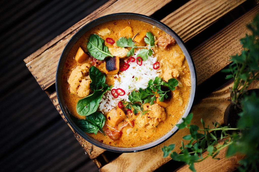 Cenas Ligeras en 15 Minutos: 8 Recetas Rápidas, Sanas y Sin Complicaciones