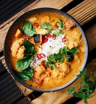 Cenas Ligeras en 15 Minutos: 8 Recetas Rápidas, Sanas y Sin Complicaciones